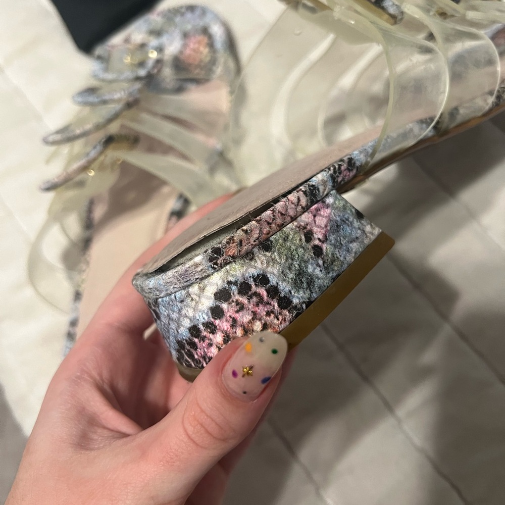 Sold - Picture 6 of 8